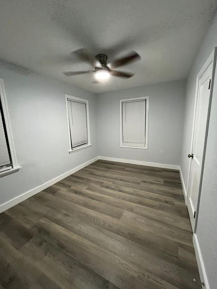 1013 Butler Rd - Photo 3 of 20