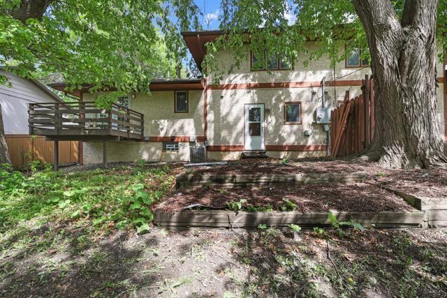 5827 Winnetka Ave N - Photo 6 of 10