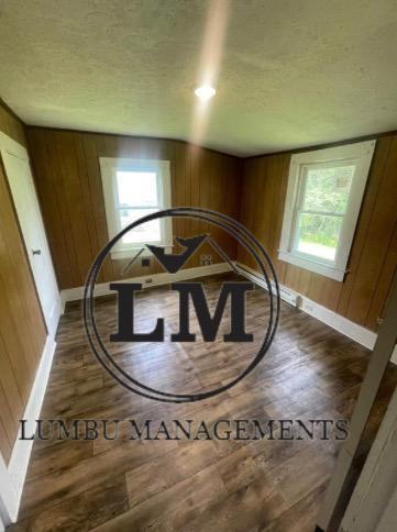 519 Cliff St - Photo 4 of 8