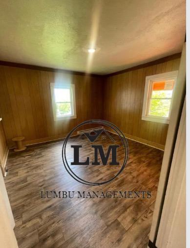 519 Cliff St - Photo 5 of 8