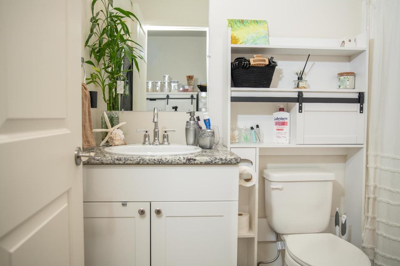 724 Cedar Creek Ave - Photo 3 of 8