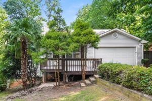 featured image of 2740 Lakeside Trl