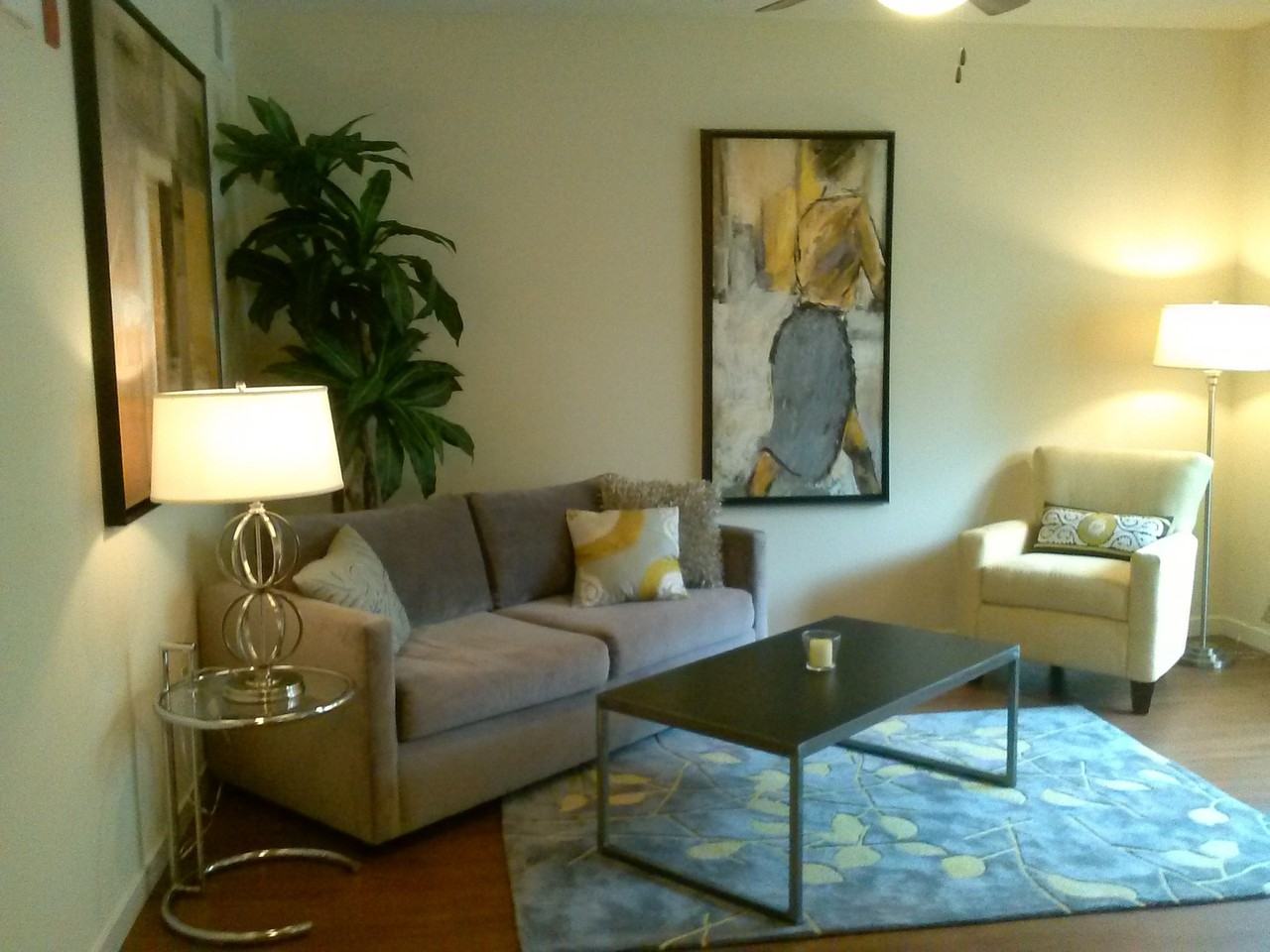 H Street Apartments - Photo 5 of 12
