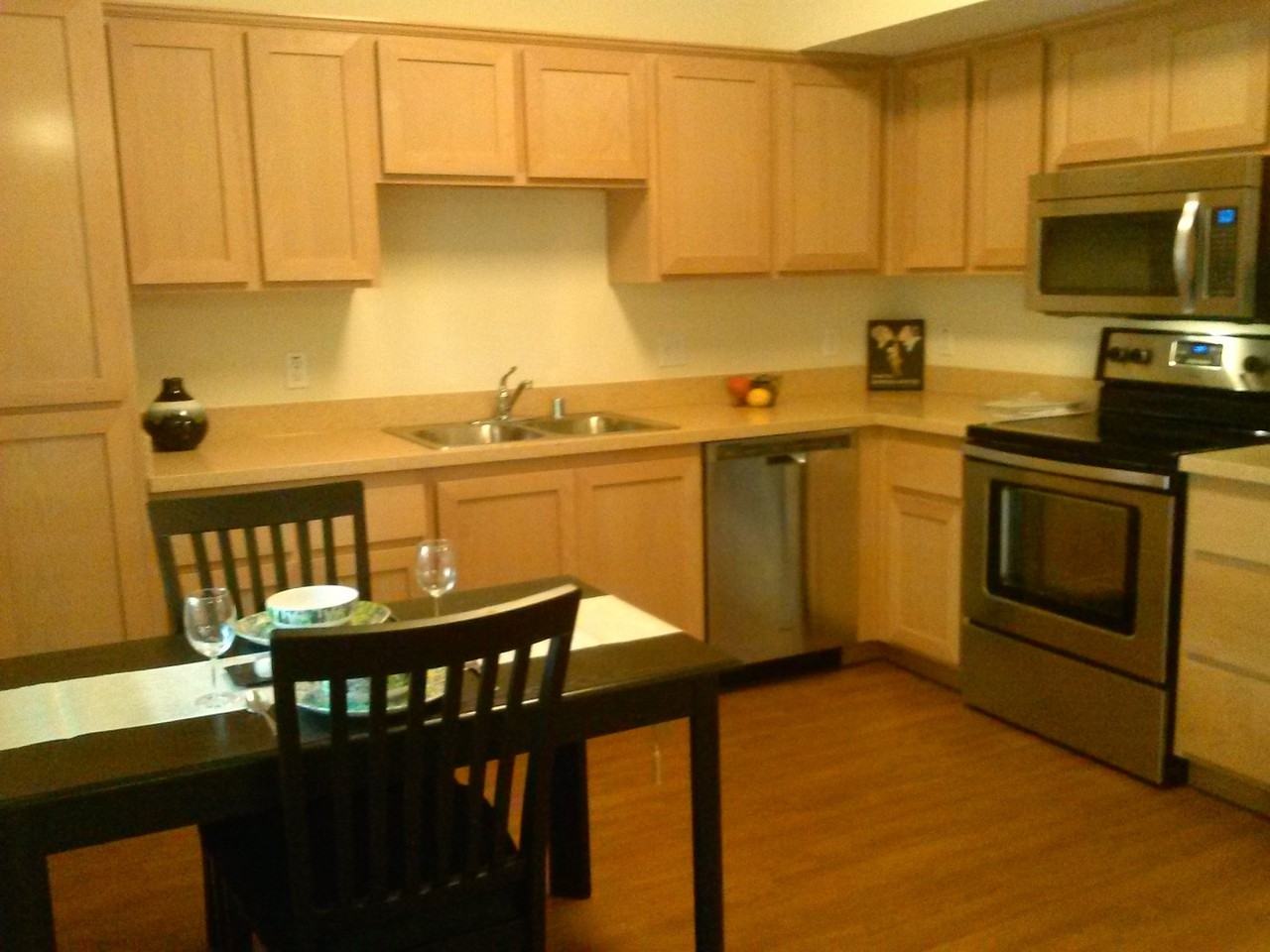 H Street Apartments - Photo 6 of 12