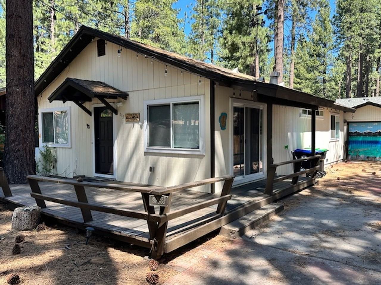 815 Capistrano Ave - Photo 2 of 15