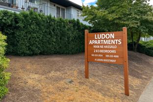 9008 Ne Hassalo St - Photo 1 of 1