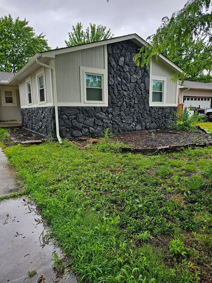 4149 Clarendon St - Photo 3 of 28