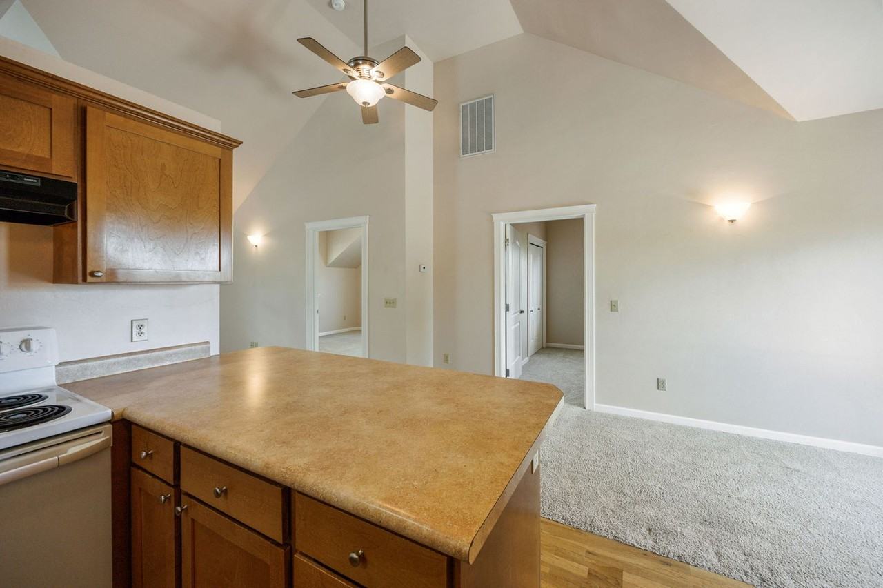 630 Cardwell Ct - Photo 5 of 23