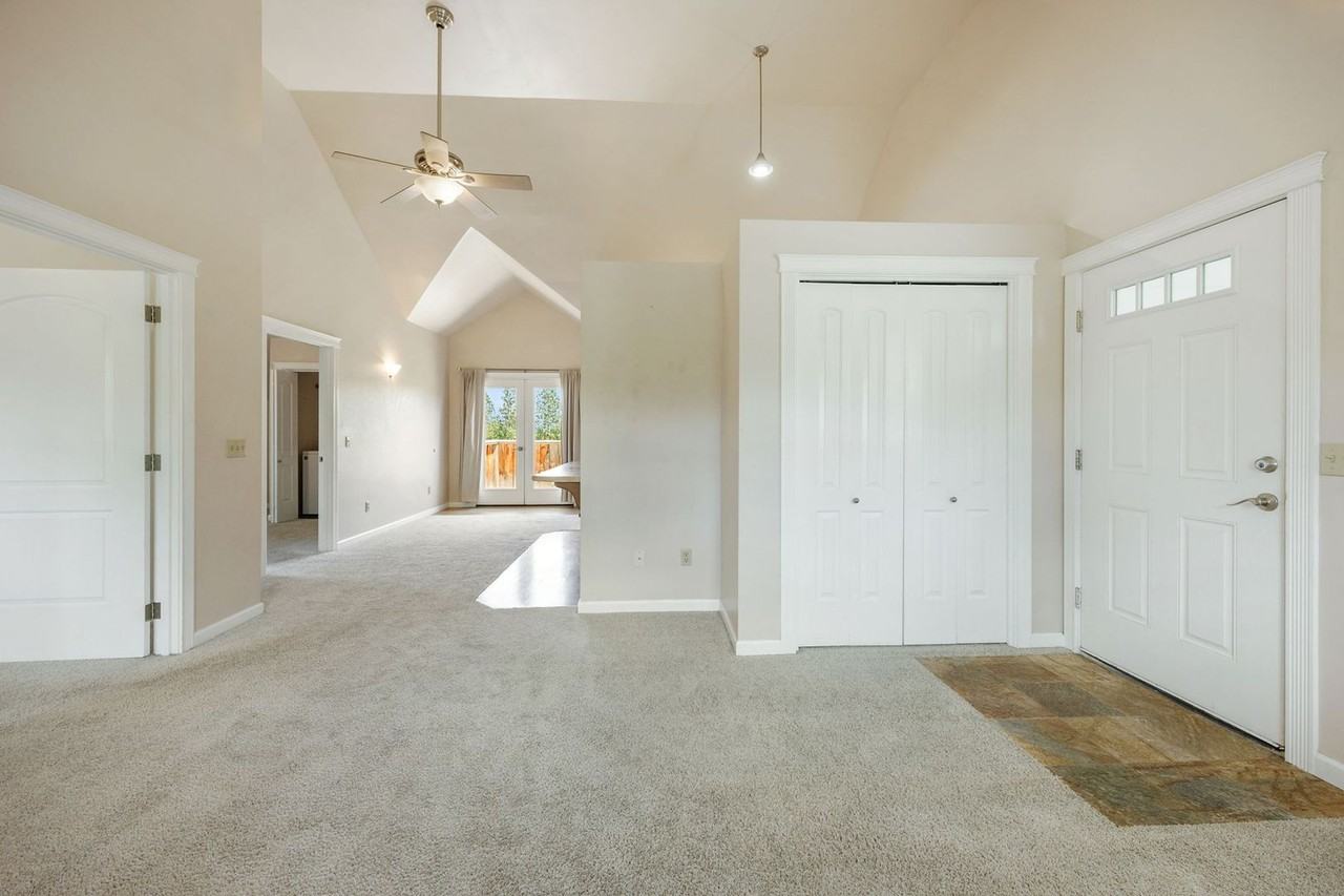 630 Cardwell Ct - Photo 7 of 23