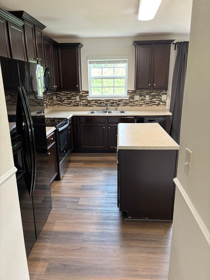 2703 Golden Rose Ln - Photo 4 of 21