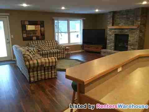 16251 Kettle River Blvd NE #b - Photo 3 of 9