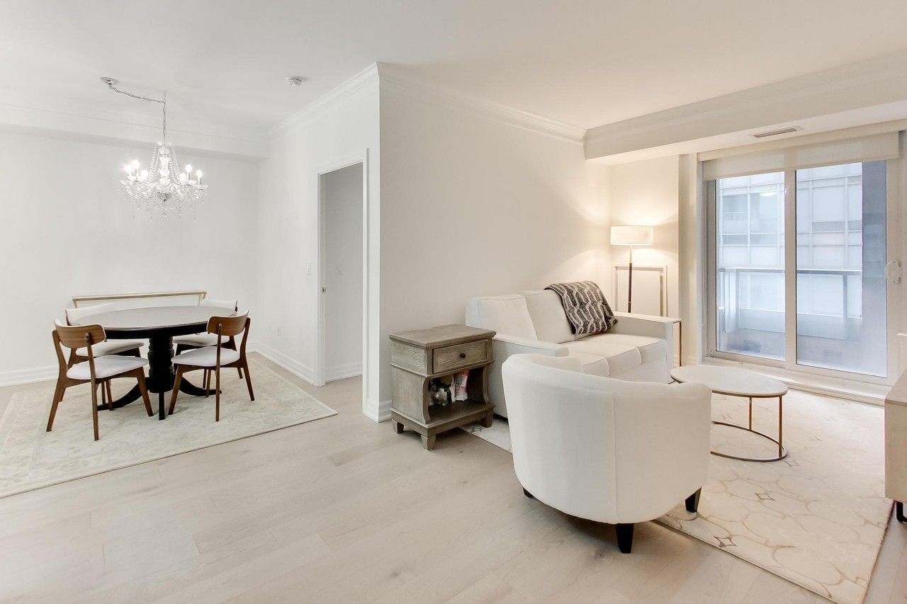35 The Uptown Residence #708 - Photo 2 of 17
