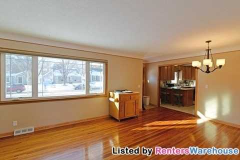 3031 Dakota Ave S - Photo 3 of 15