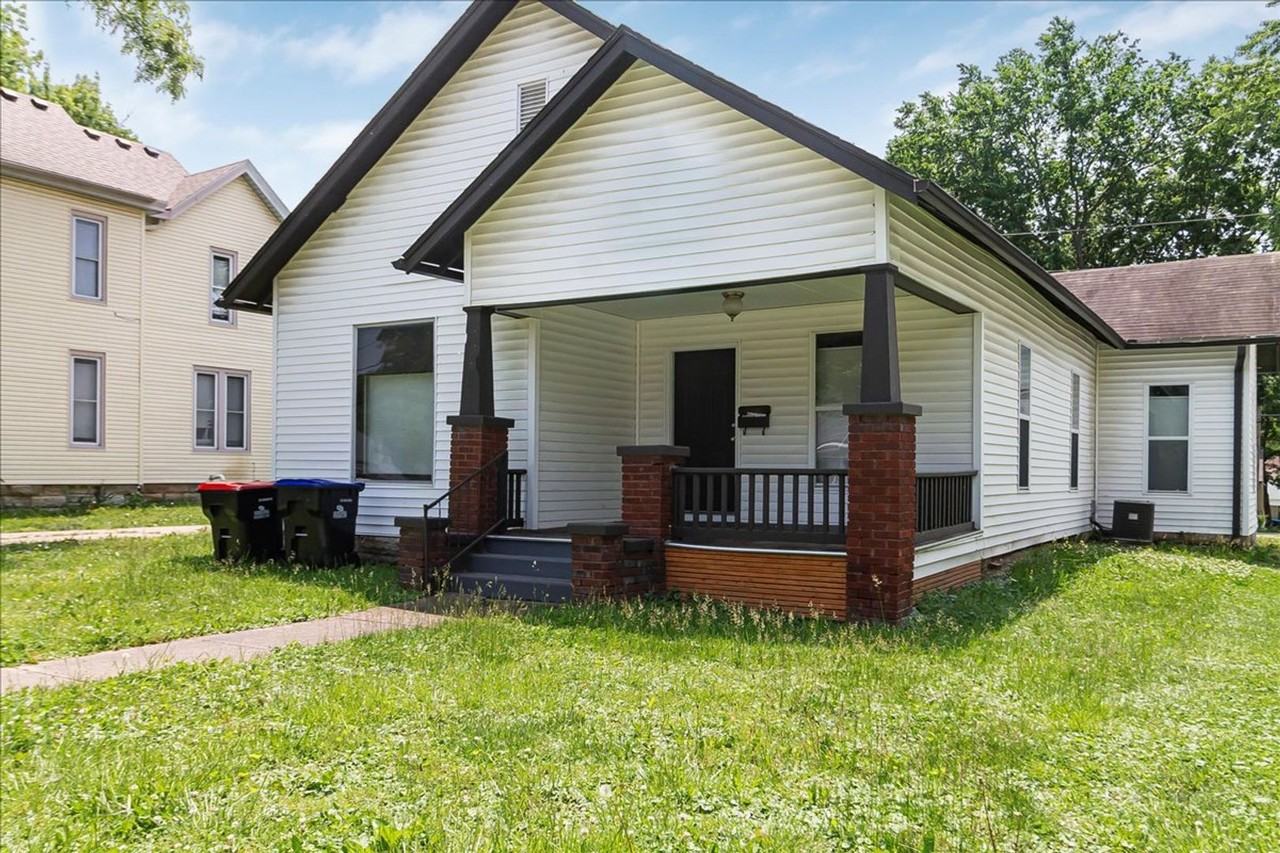 416 Grover St - Photo 2 of 23