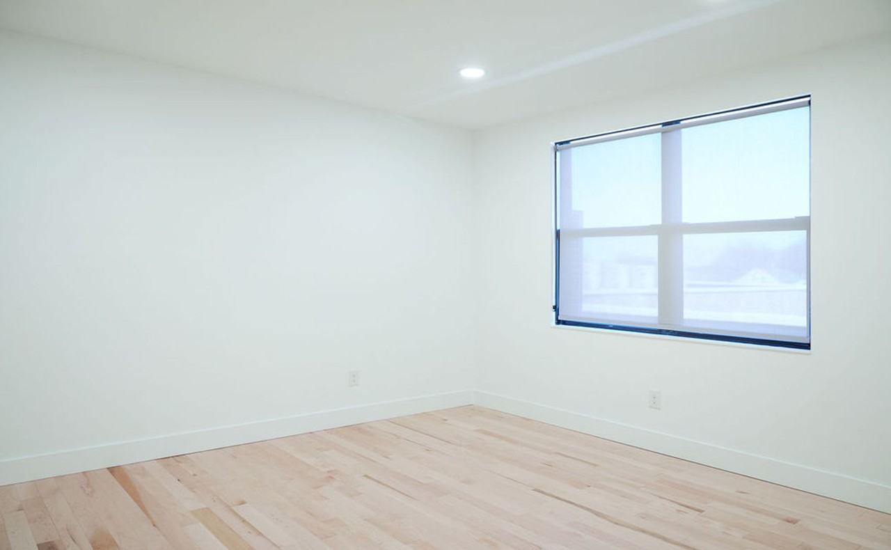 49 Westfield Street- Apartments - Photo 6 of 7