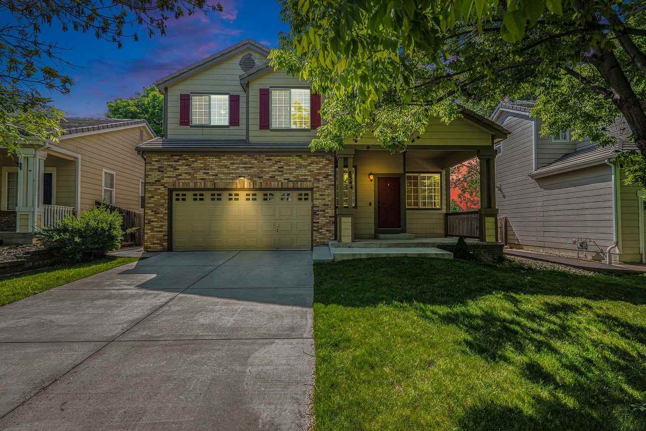 8344 S Quay Ct - Photo 2 of 27