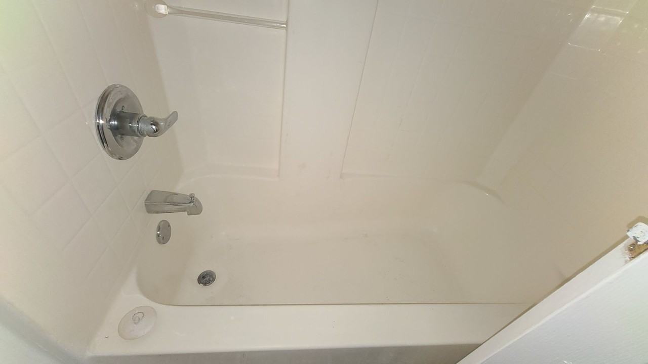 2810 3rd Ave - Photo 3 of 17