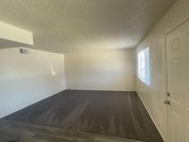 m1577e - Photo 1 of 1