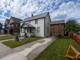 featured image of 824 812/820/822/824 Palmer St