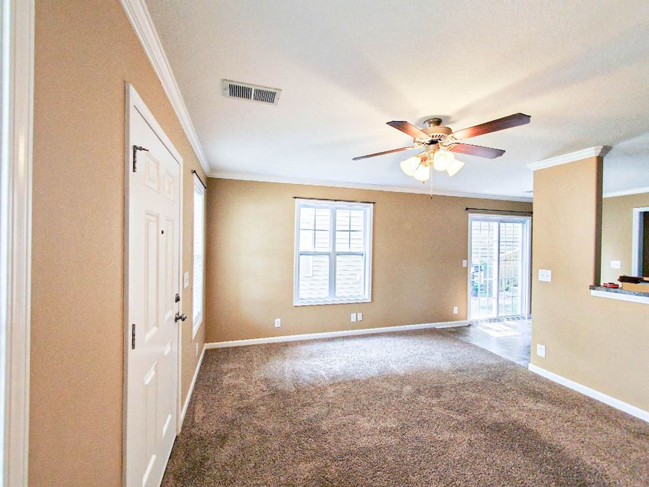 106 1/2 Riverview Dr - Photo 2 of 16