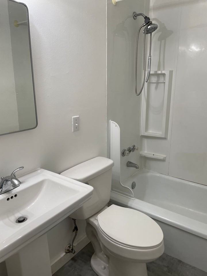 727 S Grand Dr - Photo 6 of 10