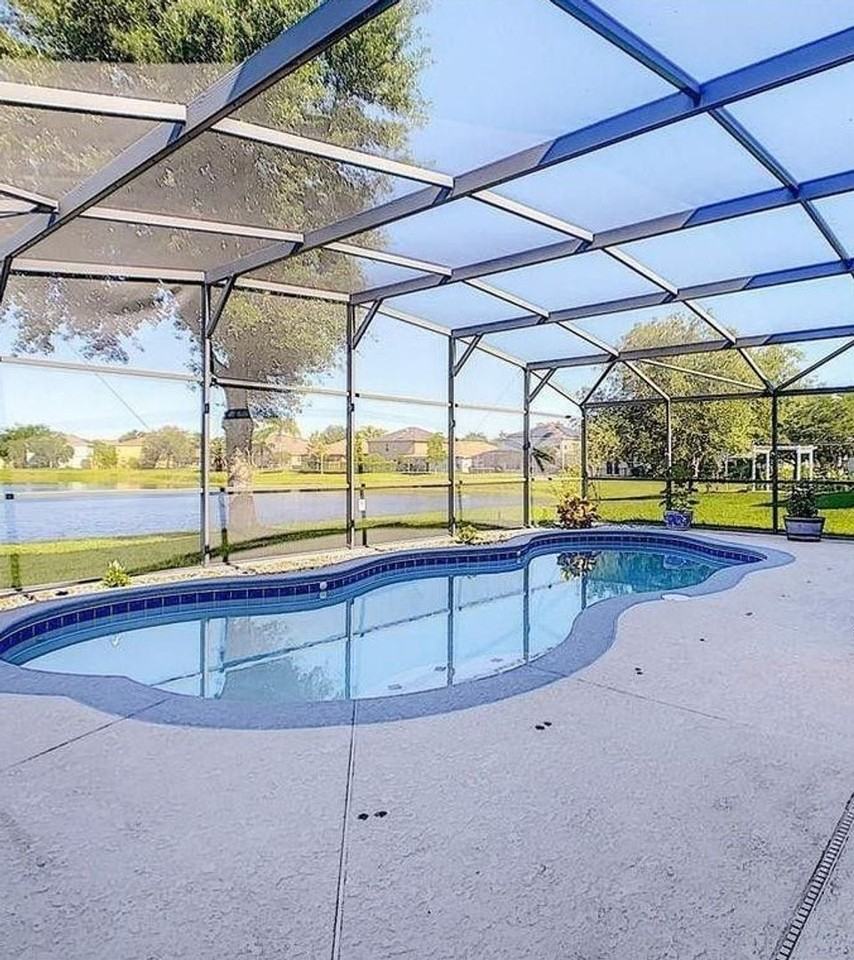 12827 Oulton Cir - Photo 2 of 25