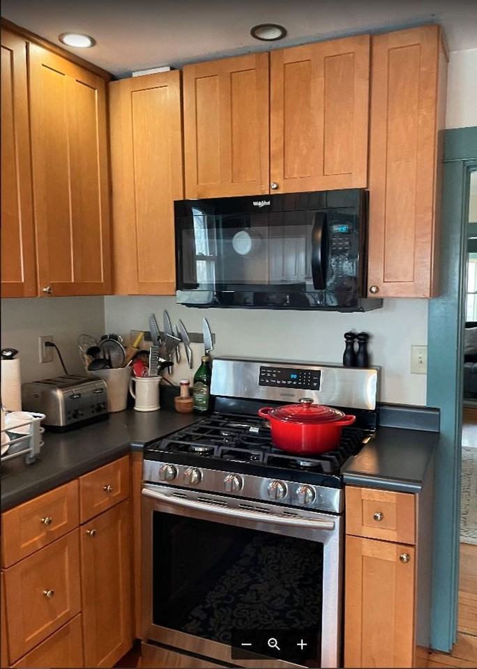 28 W Main St - Photo 3 of 21