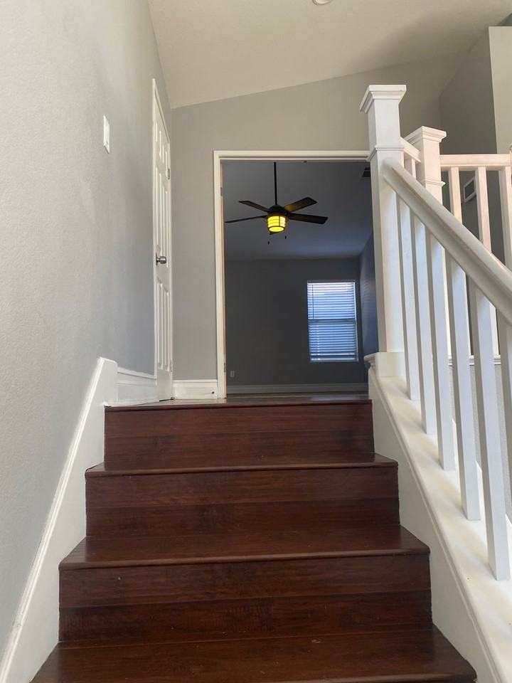823 Viewpointe Ln - Photo 4 of 14