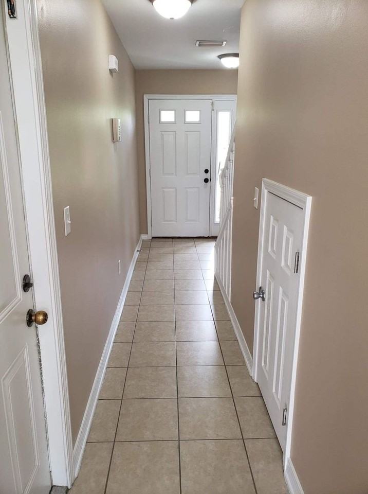 242 Callaway Chase Ln - Photo 3 of 15