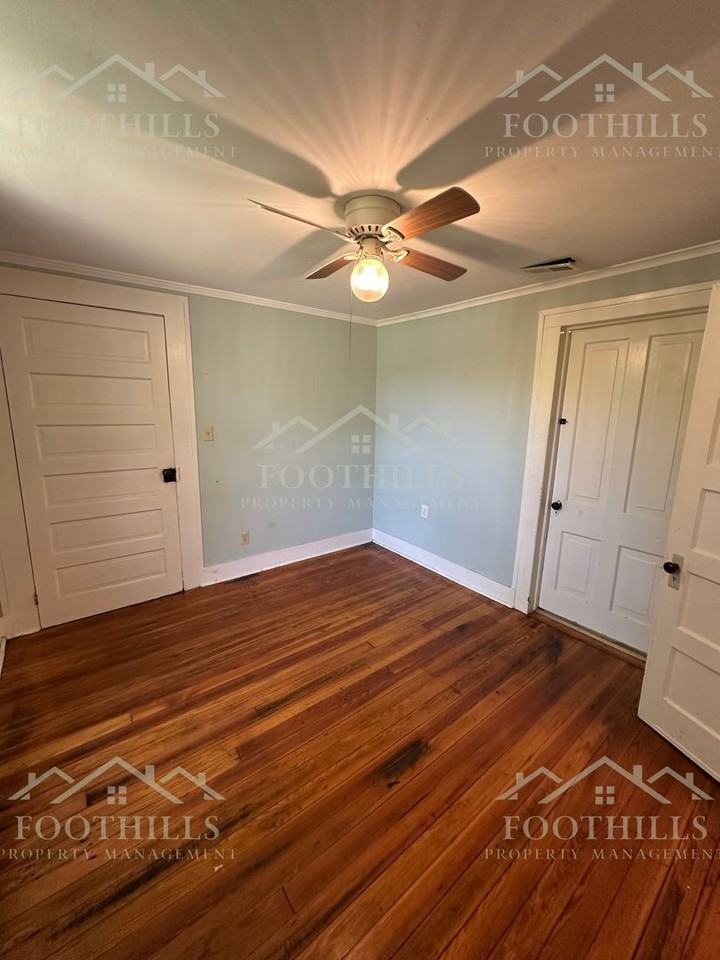 319 B St - Photo 2 of 15