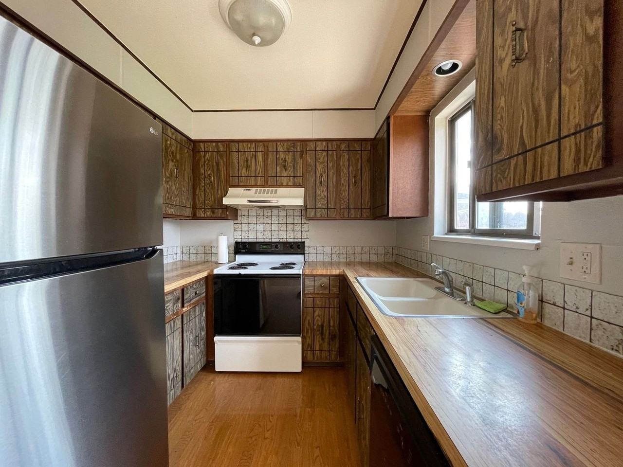 3119 Sumac St - Photo 2 of 14