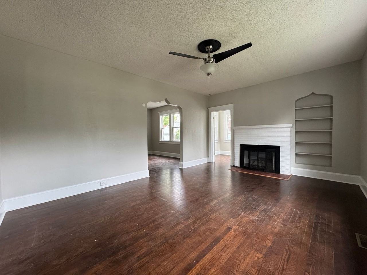 5 Afton Pkwy - Photo 3 of 23