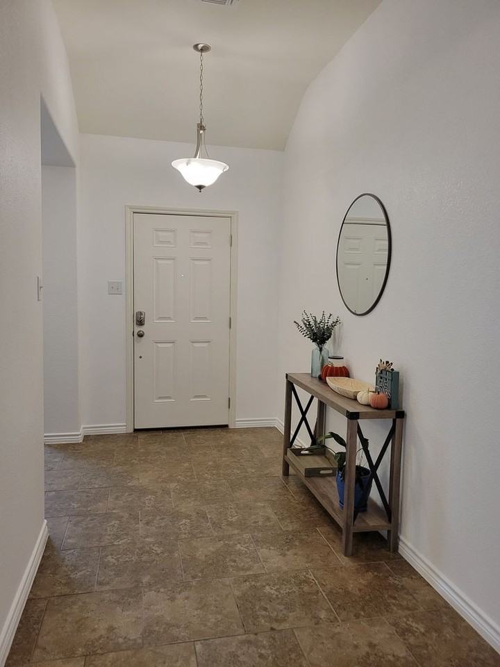 6301 Great Divide Rd - Photo 3 of 34
