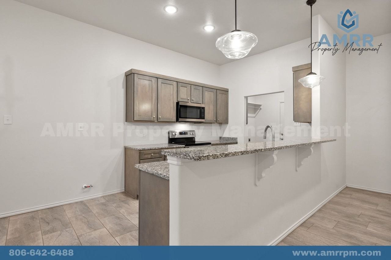 1122 N 7th St - Photo 3 of 21