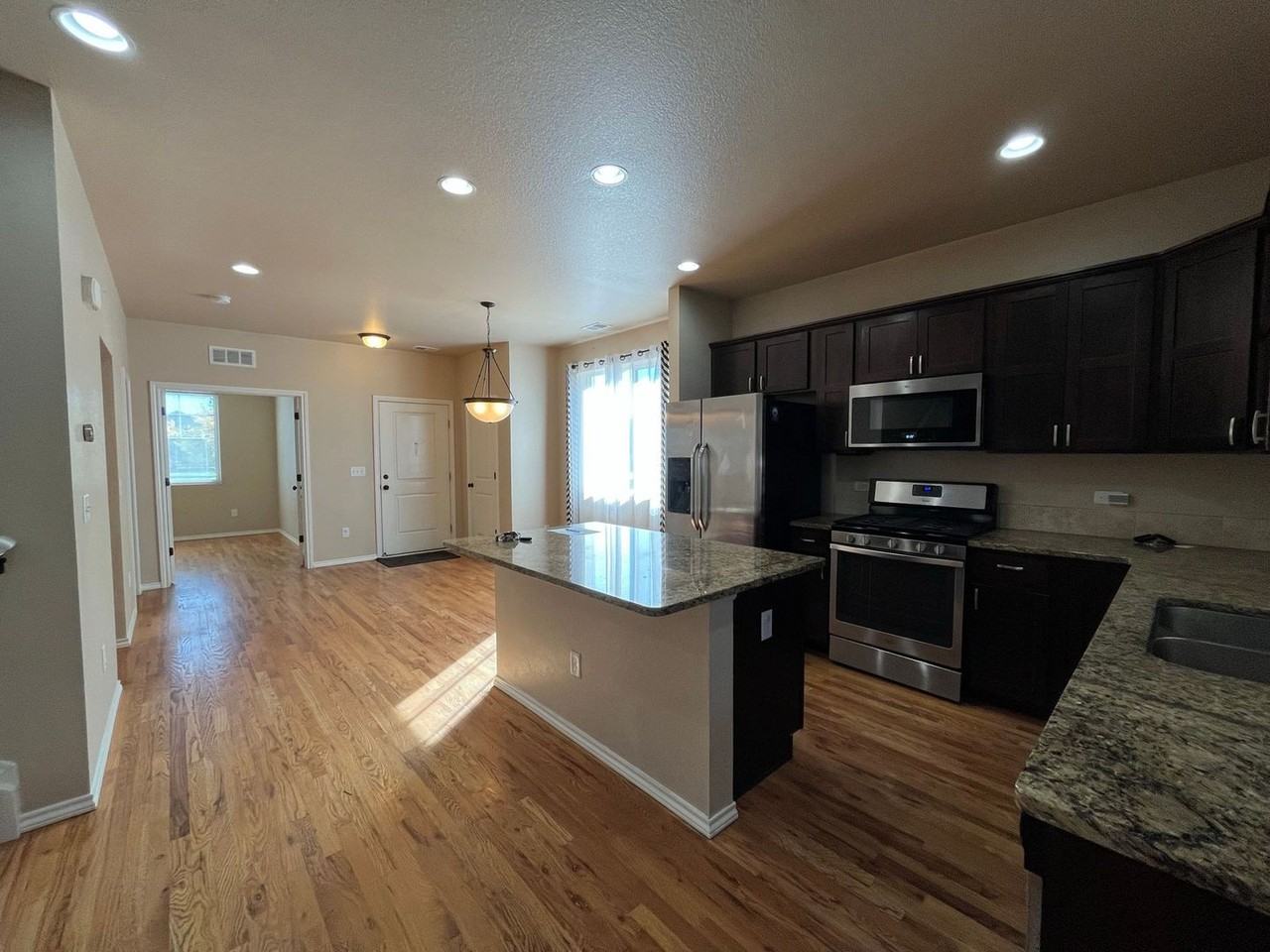 509 Walhalla Ct - Photo 6 of 25