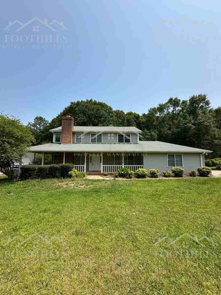 214 Keithwood Dr - Photo 2 of 31