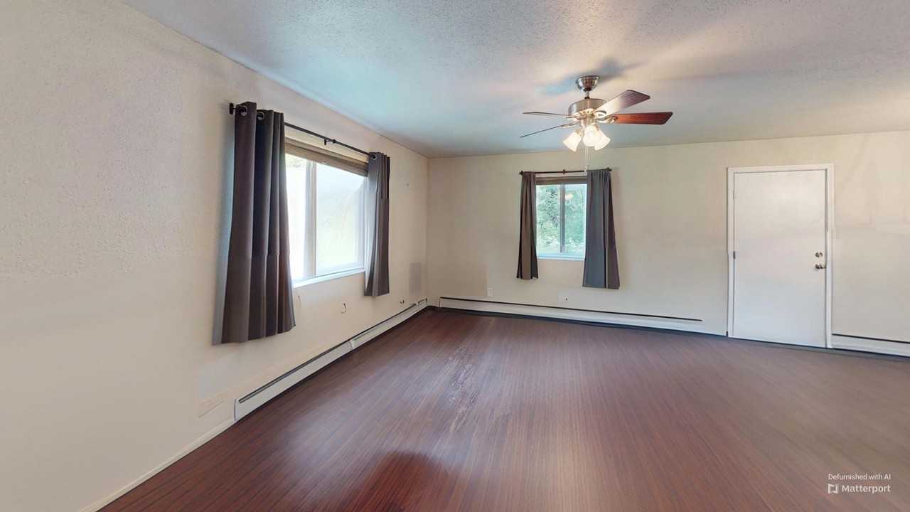 2494 Schutzen St - Photo 7 of 16