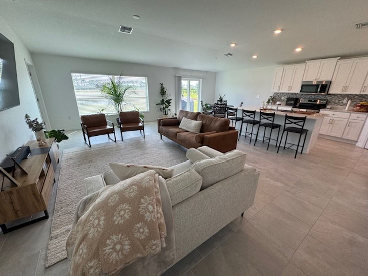 3892 Treasure Oak Way - Photo 3 of 23