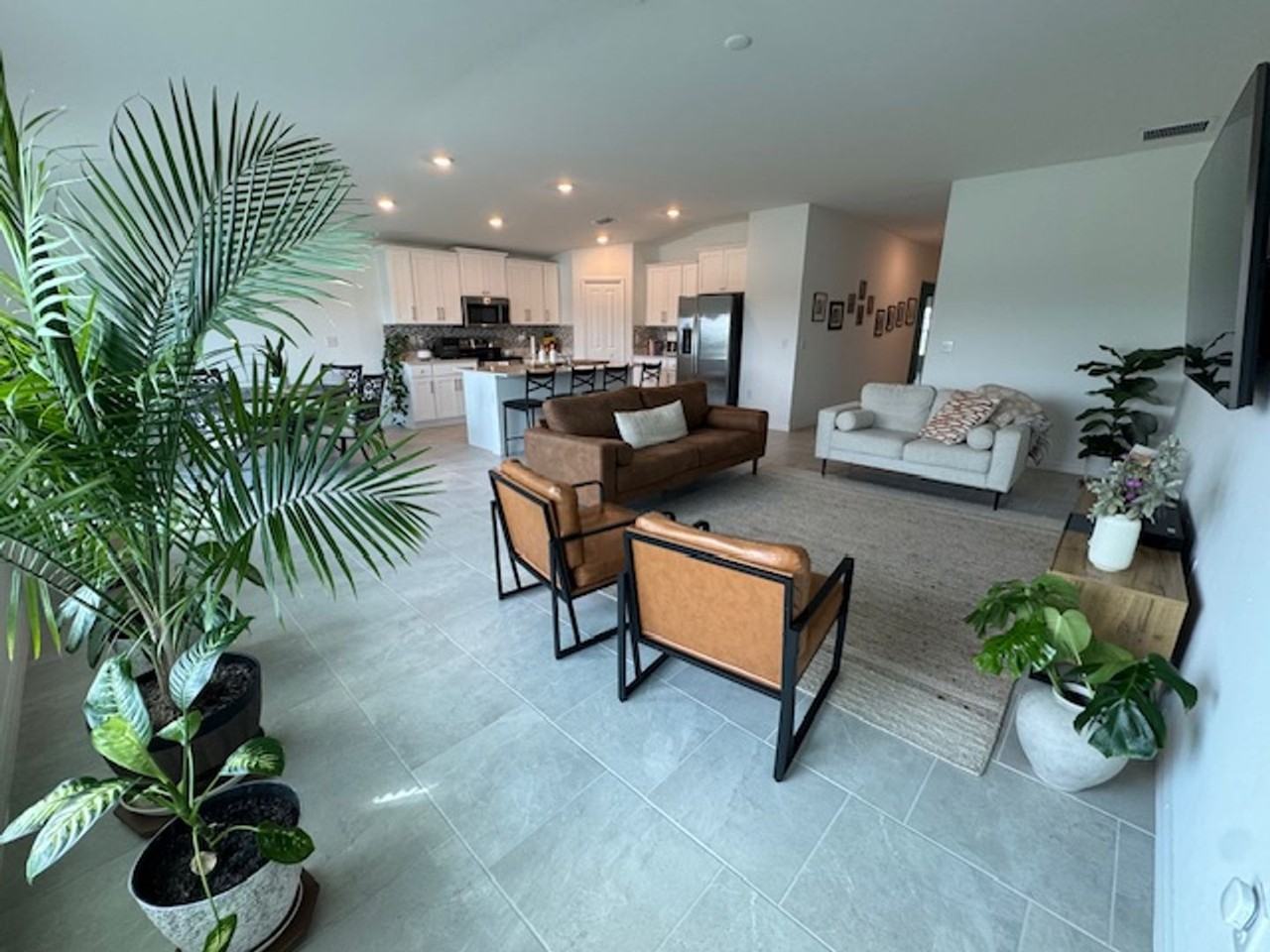 3892 Treasure Oak Way - Photo 4 of 23