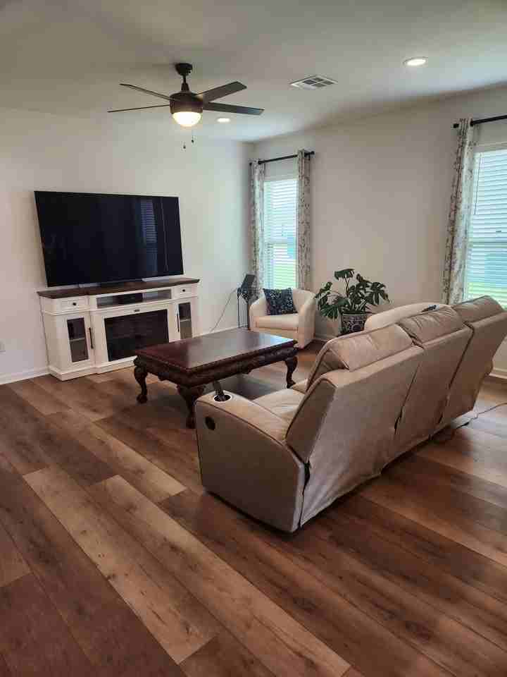 104 Braddish Ct - Photo 3 of 5