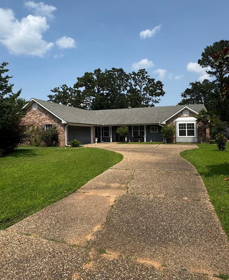 269 Sawgrass Dr - Photo 3 of 19