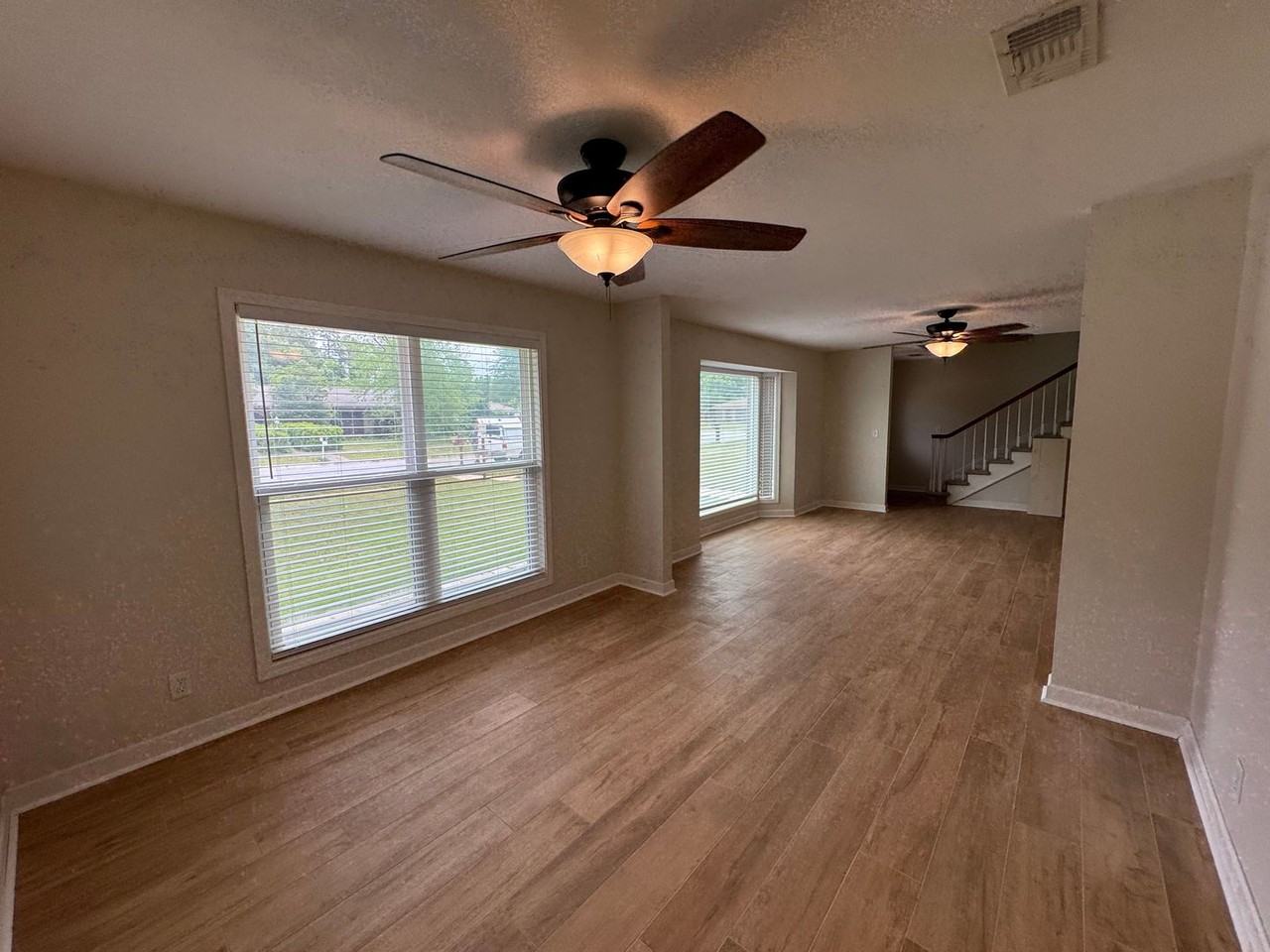 7866 Apollo Dr - Photo 4 of 24