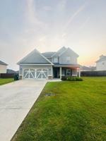 featured image of 107 Catskill Ln