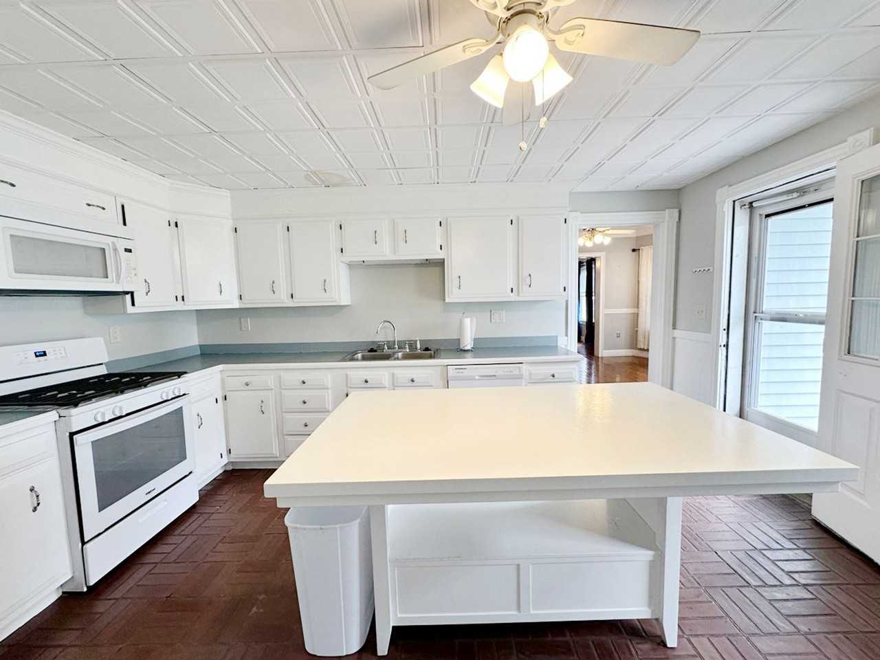 70 Washington St - Photo 2 of 40