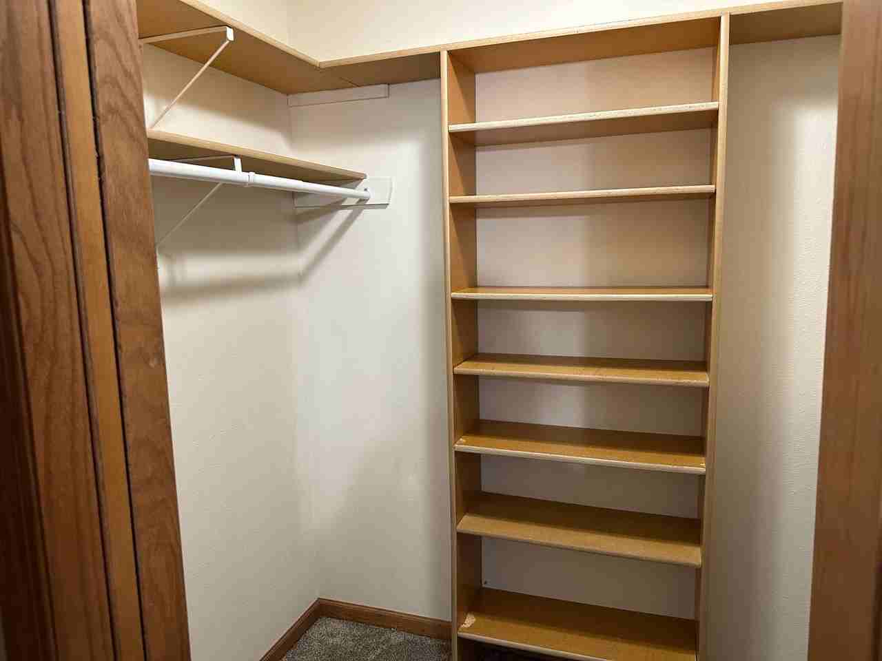 2904 Brookville Dr - Photo 2 of 29