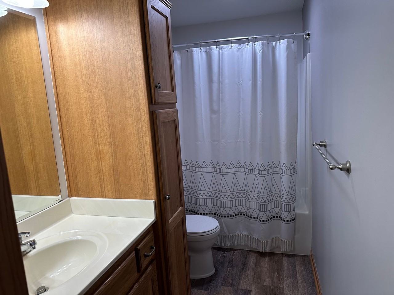 2904 Brookville Dr - Photo 3 of 29