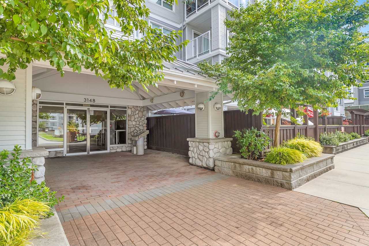 3148 Saint Johns Street - Photo 2 of 24