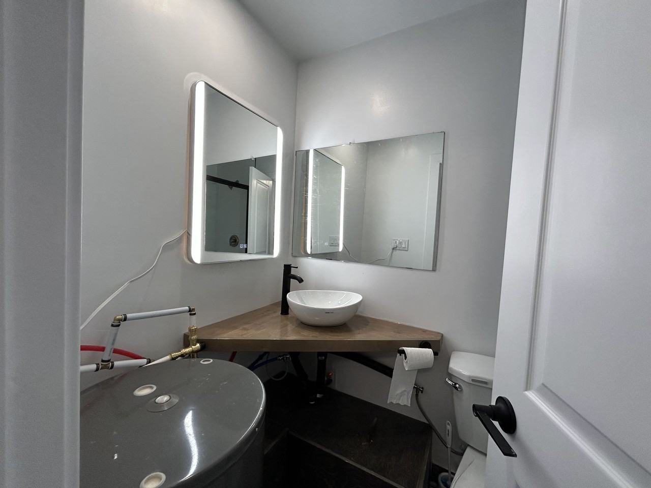 113 King Street West #2 - Photo 3 of 8