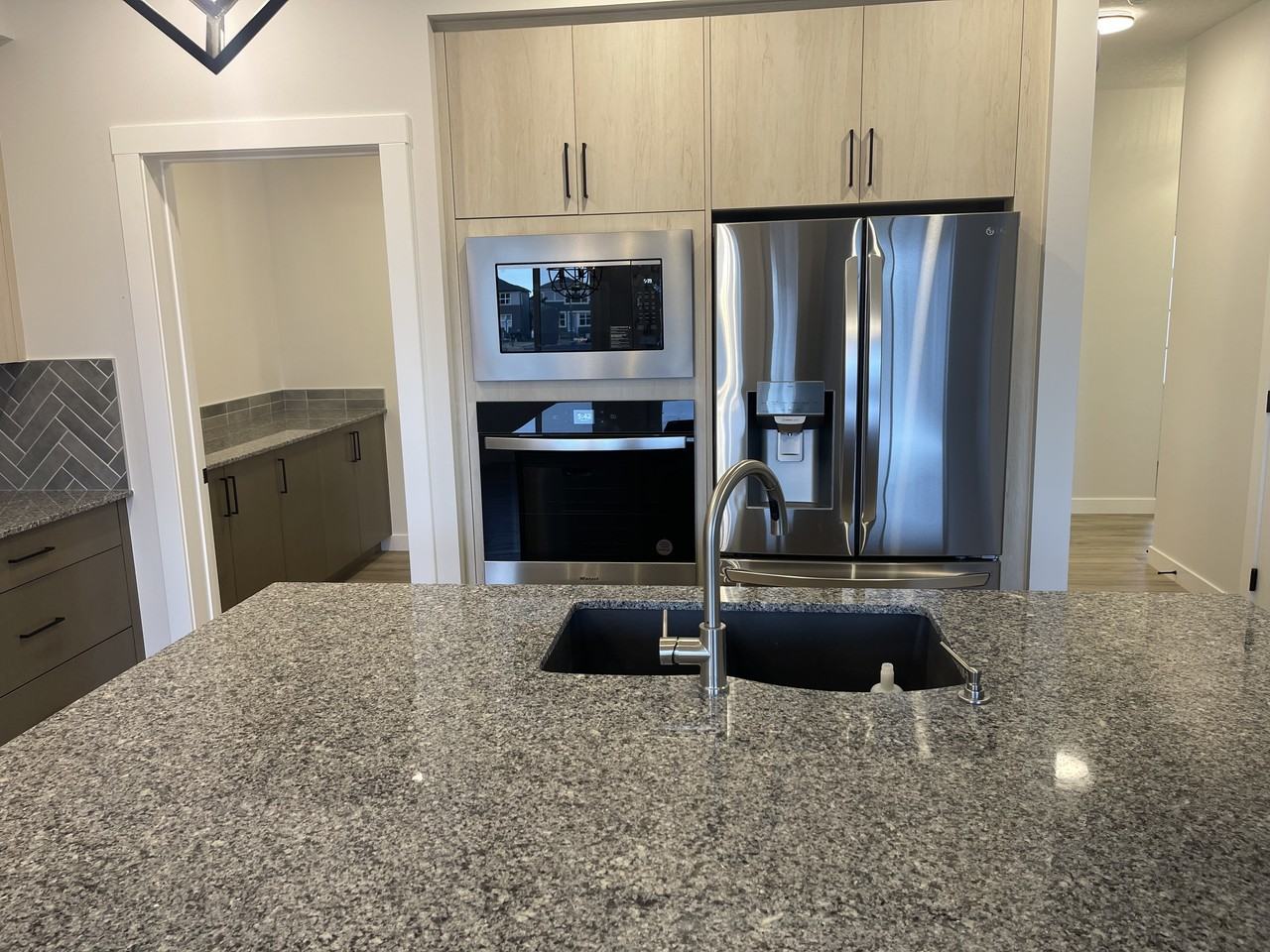 555 Belmont Place Southwest - Photo 2 of 18