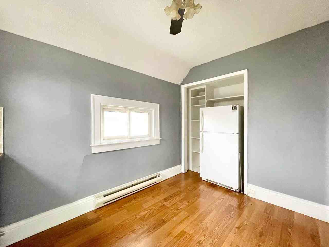 693 King Street - Photo 7 of 23